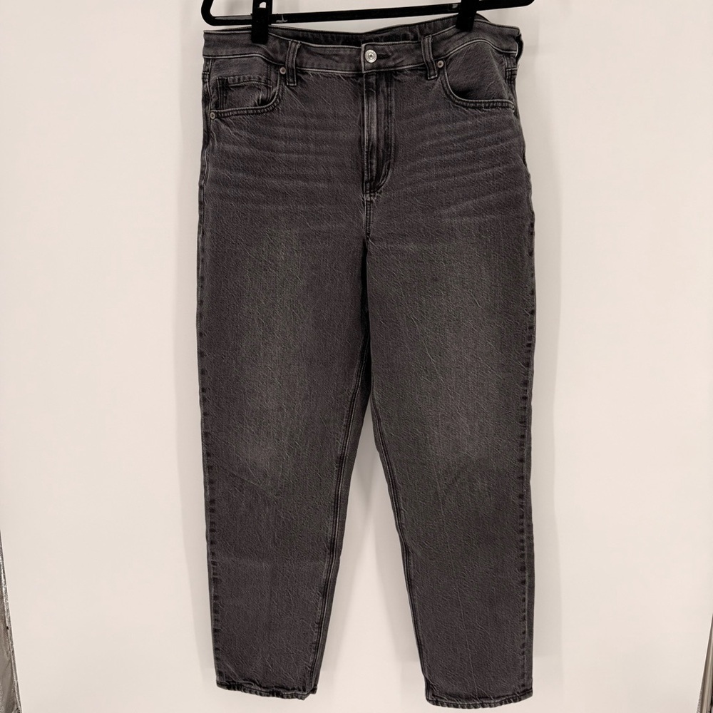 American Eagle High-Waisted Strigid washed Gray Women's Mom Jeans Size 14R
